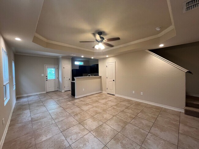 Building Photo - 6922 Lakeview Dr. #101, San Antonio, TX. 7...
