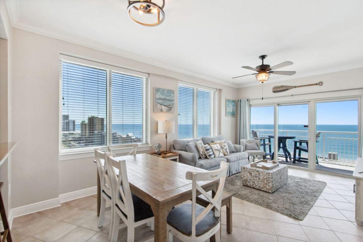 Foto principal - 1010 W Beach Blvd