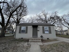 Building Photo - 1602 Patton Ave