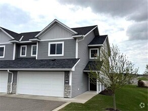 Building Photo - 669 Roberts Rd
