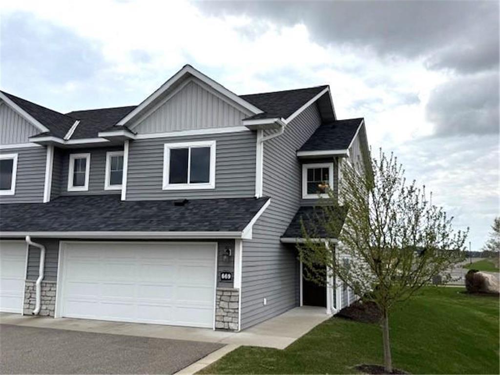 Foto principal - 669 Roberts Rd