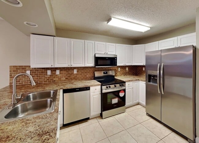 Building Photo - 14690 SW 169th Terrace