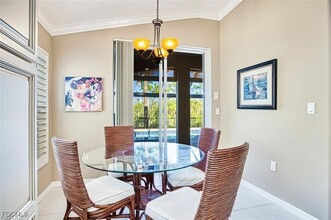 Building Photo - 9078 Shadow Glen Way