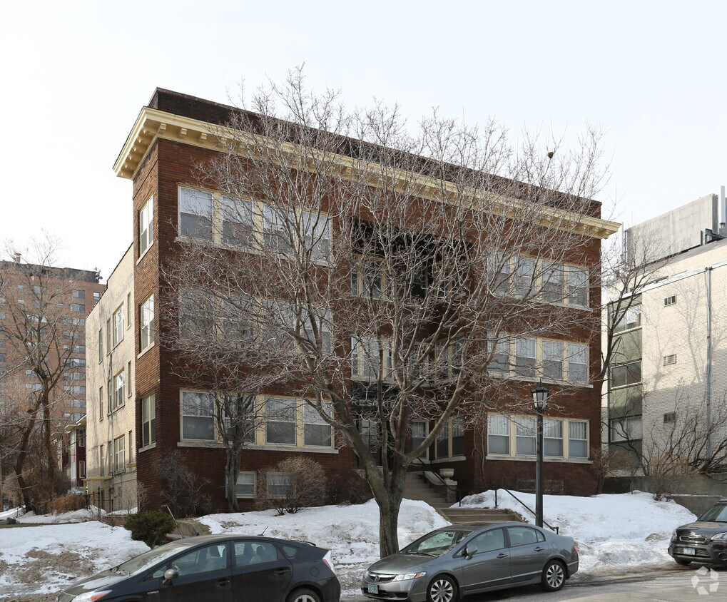 Foto del edificio - 809 Douglas Ave