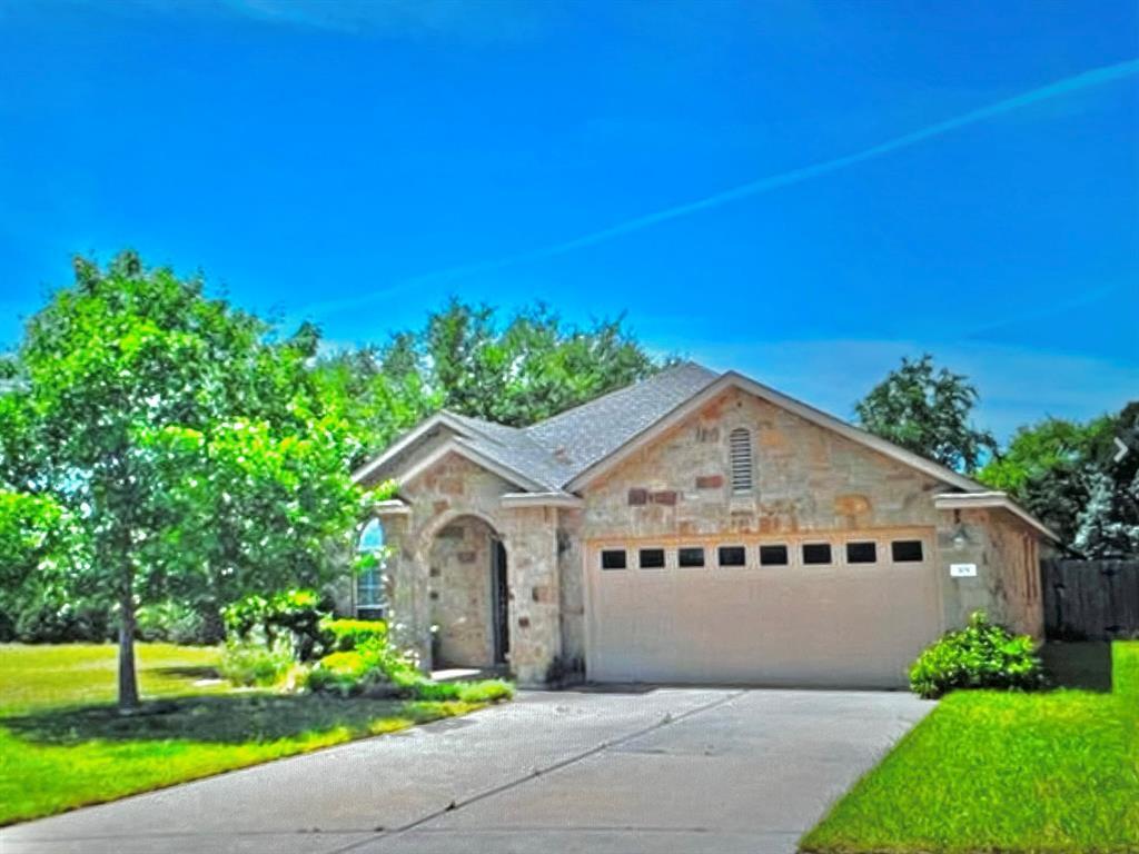 Primary Photo - 301 Riverine Way