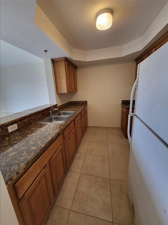 Foto del edificio - 2647 NW 25th Ave