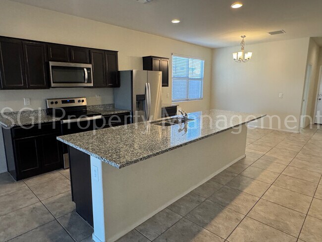 Foto del edificio - 1144 E Tyler Ln