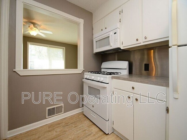 Foto del edificio - 6170 Hickory St