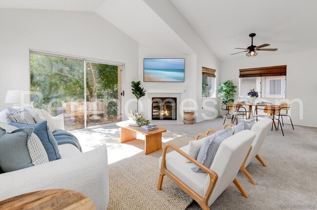 Building Photo - 11263 Avenida De Los Lobos