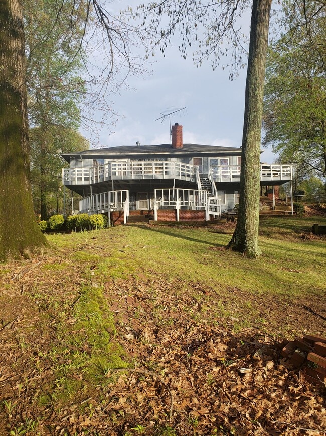 Photo - 5041 E Shore Dr House