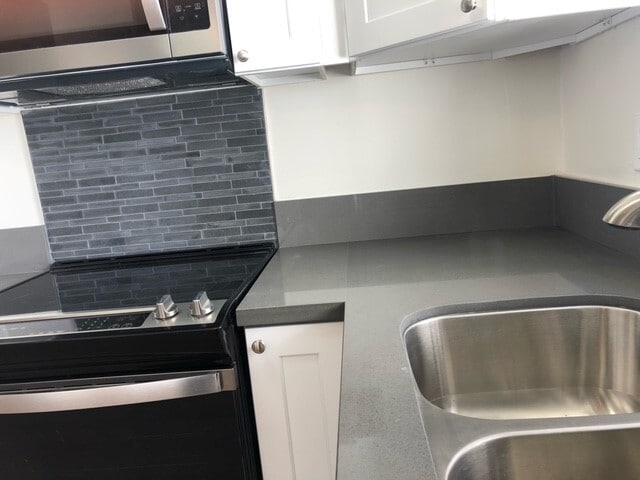 Building Photo - 4271 Green Ave