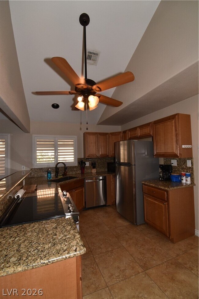 Foto del edificio - 267 Westwind Rd