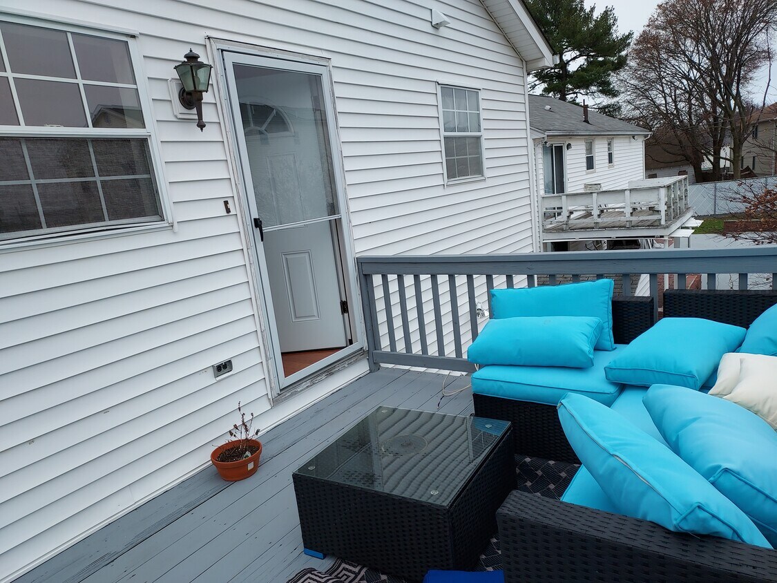 33 Monroe St Unit 2, Malden, MA 02148 Apartments in Malden, MA