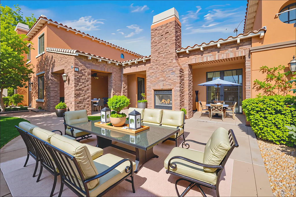 Primary Photo - 6331 Via Stasera