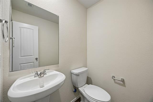 Foto del edificio - 1605 Fields View Dr
