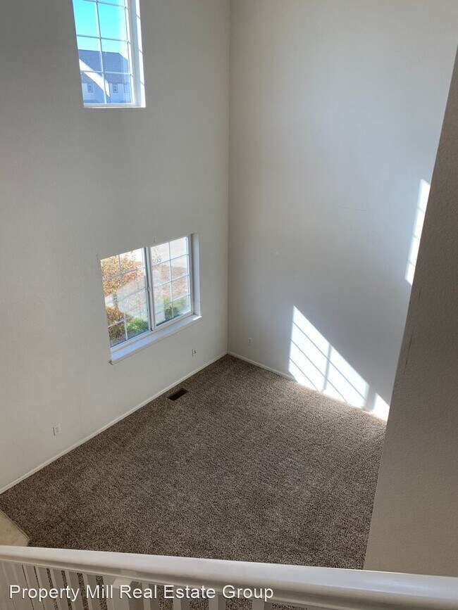 Foto del edificio - 4 br, 2.5 bath House - 7948 Tennis Ln