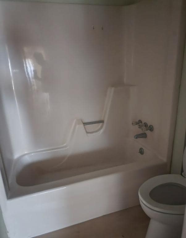 Building Photo - 2209 Hillcrest Ct