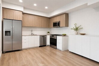 Building Photo - 12078 Guerin St