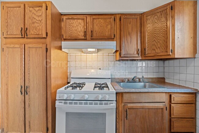 Foto del edificio - 1258 Grant Dr