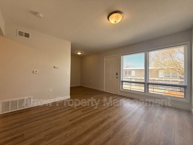 Foto del edificio - 1414 Oakland Rd NE