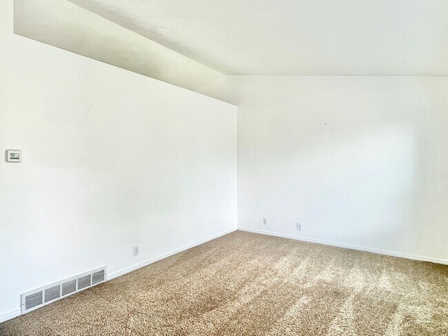 Foto del edificio - Lovely Sandy Home in Well Kept Neighborhood!