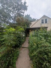 Building Photo - 1015 Sperl St
