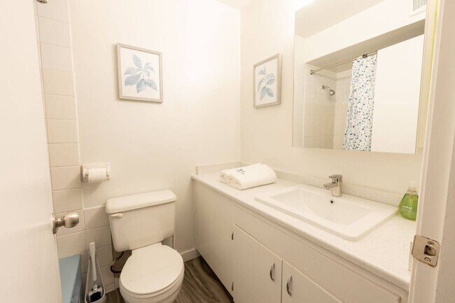 Photo du bâtiment - 55 E 12th Ave