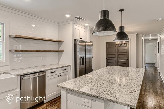 Building Photo - 2604 Favor Road SW, Marietta, GA, 30060