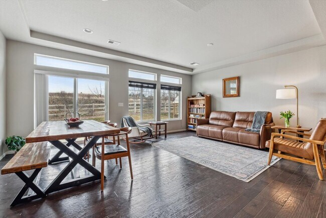 Foto del edificio - Beautiful 3 bedroom, 3 bath home backs to ...