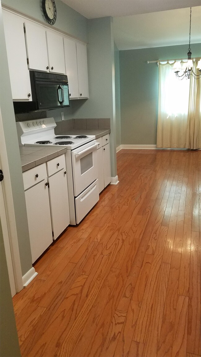 Foto del edificio - 1160 Village Creek Ln