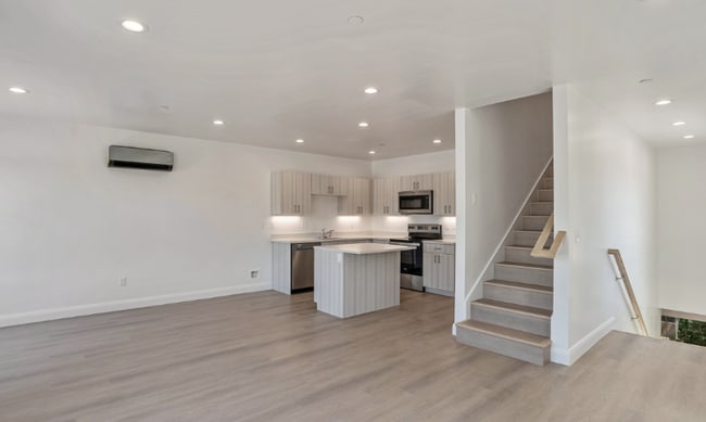 Building Photo - 321 E 2100 S