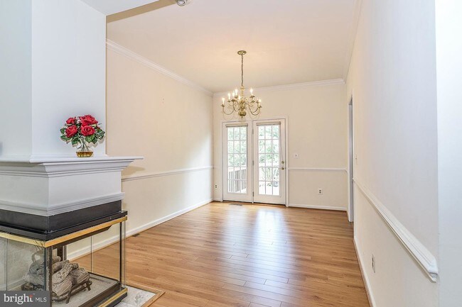 Foto del edificio - 8102 Madrillon Springs Ln