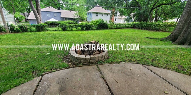 Foto del edificio - Beautiful Home in the Heart of Overland Pa...