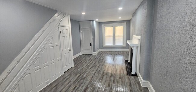 Foto del edificio - 244 W Douglass St