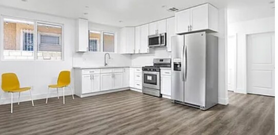 Foto del edificio - 1106 W 41st St