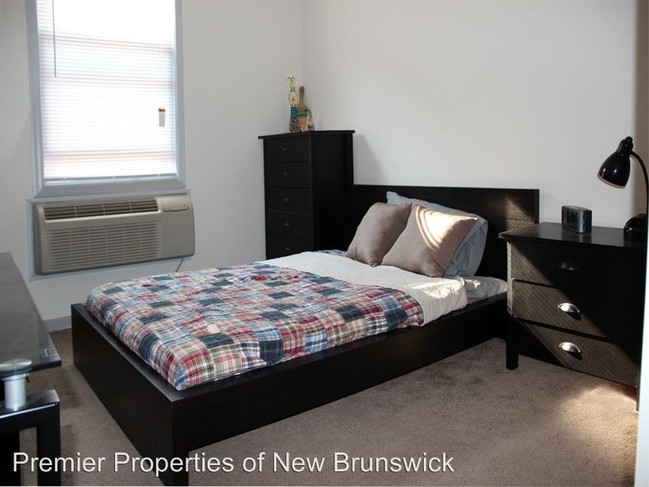Building Photo - 1 br, 1 bath Apartment - 50 Union Street