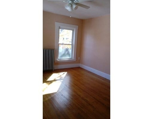 Building Photo - 125 Elm St