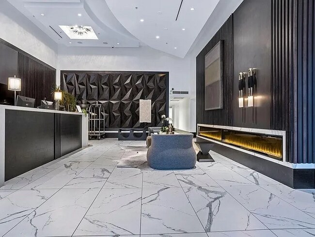 Foto del edificio - 400 W Peachtree St NW