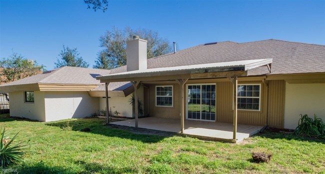 Building Photo - 272 Santa Rosa Dr