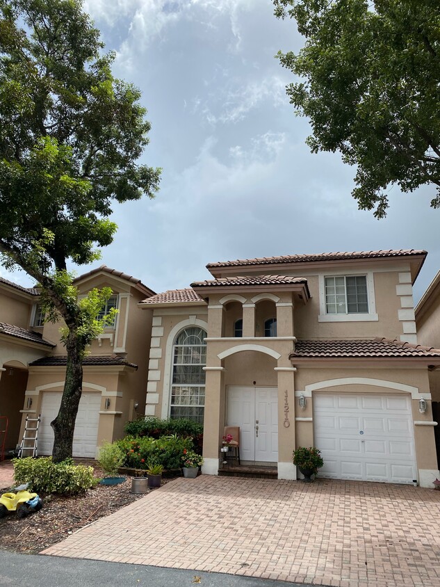 Photo - 11210 NW 73rd Terrace (Doral, FL)