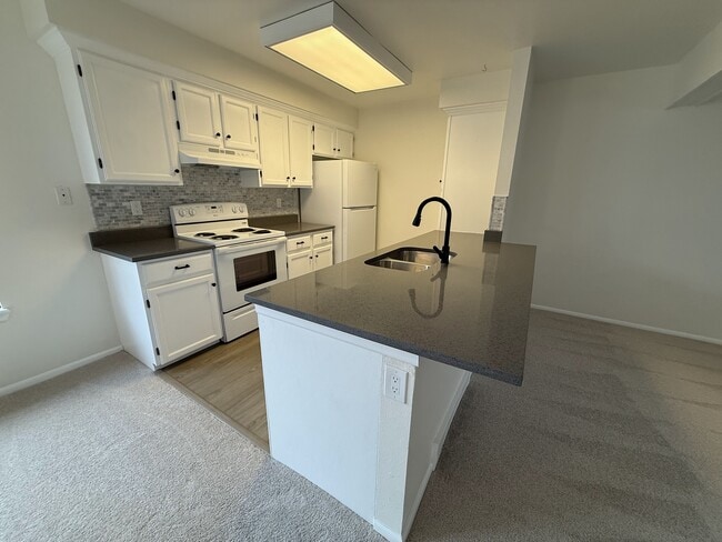 Photo - 2811 W Long Dr Townhome