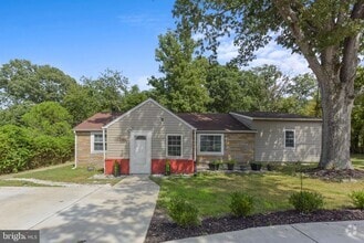 Building Photo - 9106 Ballard Ln