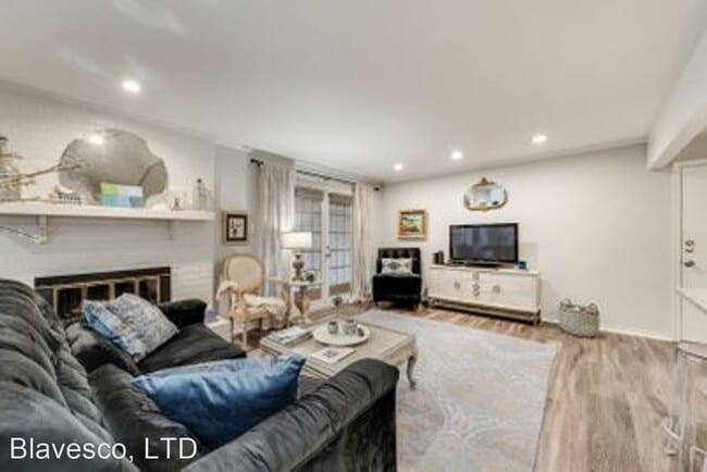 Foto del edificio - 1 br, 2 bath House - 5702 Pershing Ave