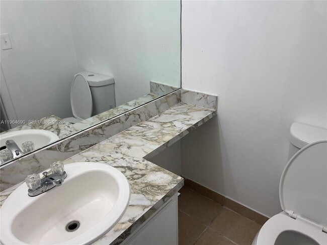 Foto del edificio - 2017 NW 46th Ave