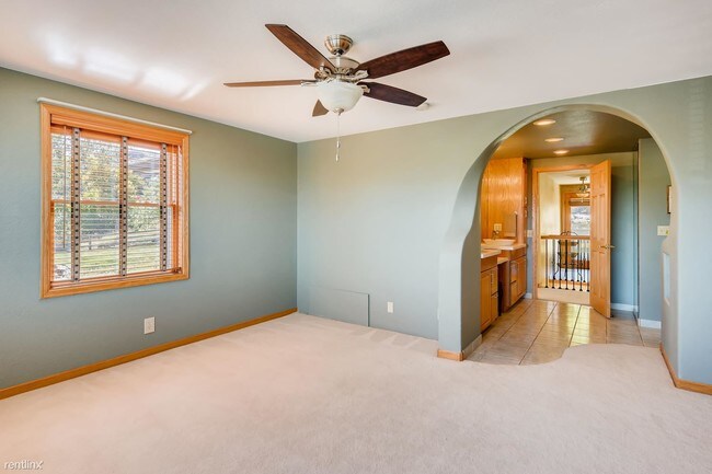 Building Photo - 5 br, 3.5 bath House - 250 Crawford Drive