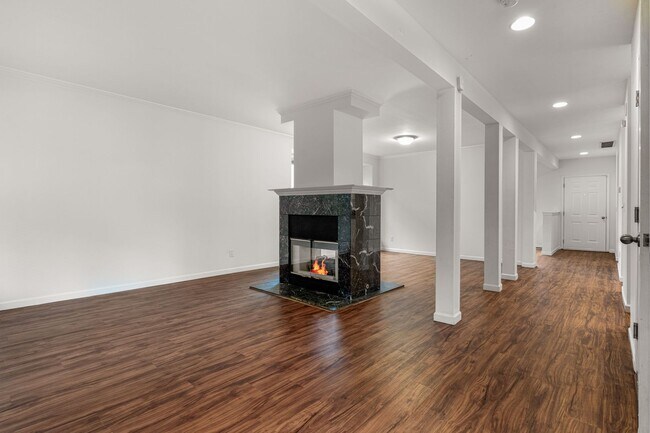 Foto del edificio - Large Capitol Hill House- Prime Location