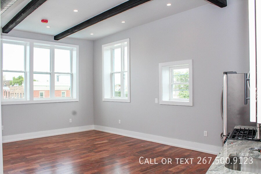 Photo - 1025 East Montgomery Ave-Unit 2