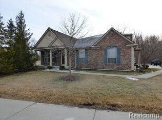 Building Photo - 4026 Stonebridge Dr