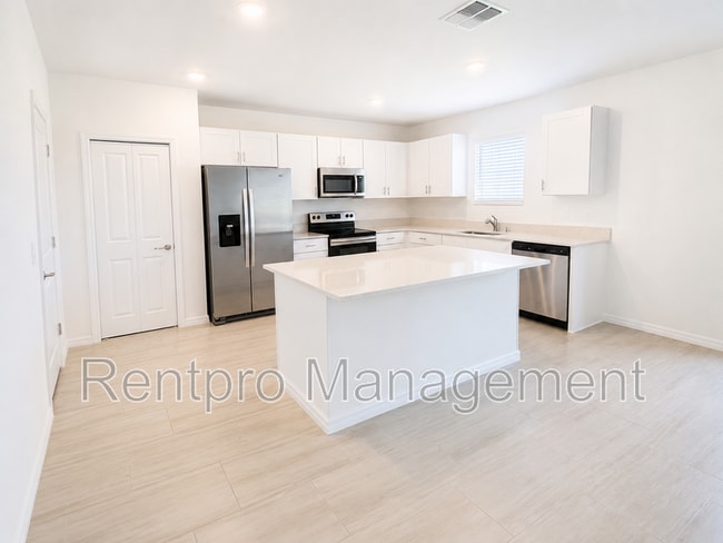 Building Photo - 12215 Radiant Gem Trl