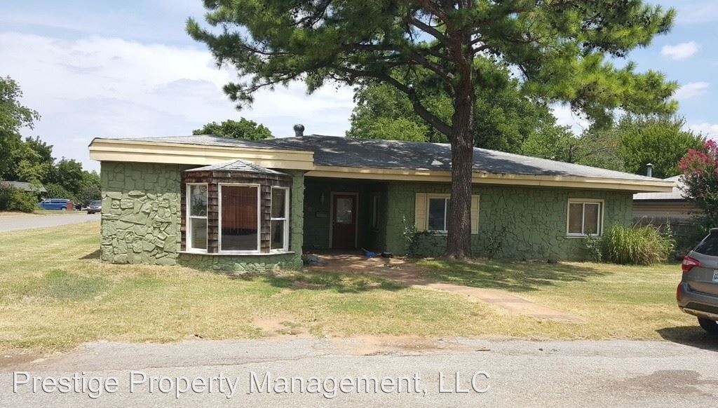 Primary Photo - 3 br, 2 bath House - 2028 W Alabama Ave
